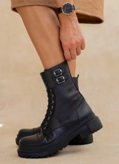 Ολοκαίνουργιο 🎉 The Fashion Project Αρβυλάκια δερμάτινα με μικρές αγκράφες - Μαύρο 💯 15 Ολοκαίνουργιο 🎉 The Fashion Project Αρβυλάκια δερμάτινα με μικρές αγκράφες - Μαύρο 💯 -Μποτάκια Κατάστημα arvulakia dermatina me mikres agkrafes 108286 lvsa