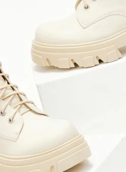 Καλύτερες κριτικές για ❤️ The Fashion Project Αρβυλάκια με Chunky σόλα - Μπεζ 🌟 -Μποτάκια Κατάστημα arvulakia me chunky sola 107217 p3b9