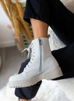 Αγορά ⭐ Xti Footwear Αρβυλάκια με διακριτικό λάστιχο Xti 140064 - Πάγου 🎁 -Μποτάκια Κατάστημα arvulakia me diakritiko lastixo xti 140064 105639 yn0j