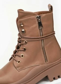 Πολύ καλή προσφορά ✨ The Fashion Project Αρβυλάκια με εξωτερικό φερμουάρ - Κάμελ 🥰 -Μποτάκια Κατάστημα arvulakia me ekswteriko fermouar 95351 w90x