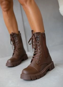 Προώθηση 🥰 The Fashion Project Αρβυλάκια με λάστιχο στην εξωτερική πλευρά - Καφέ 🛒 -Μποτάκια Κατάστημα arvulakia me lastixo stin ekswteriki pleura 105868 kak5