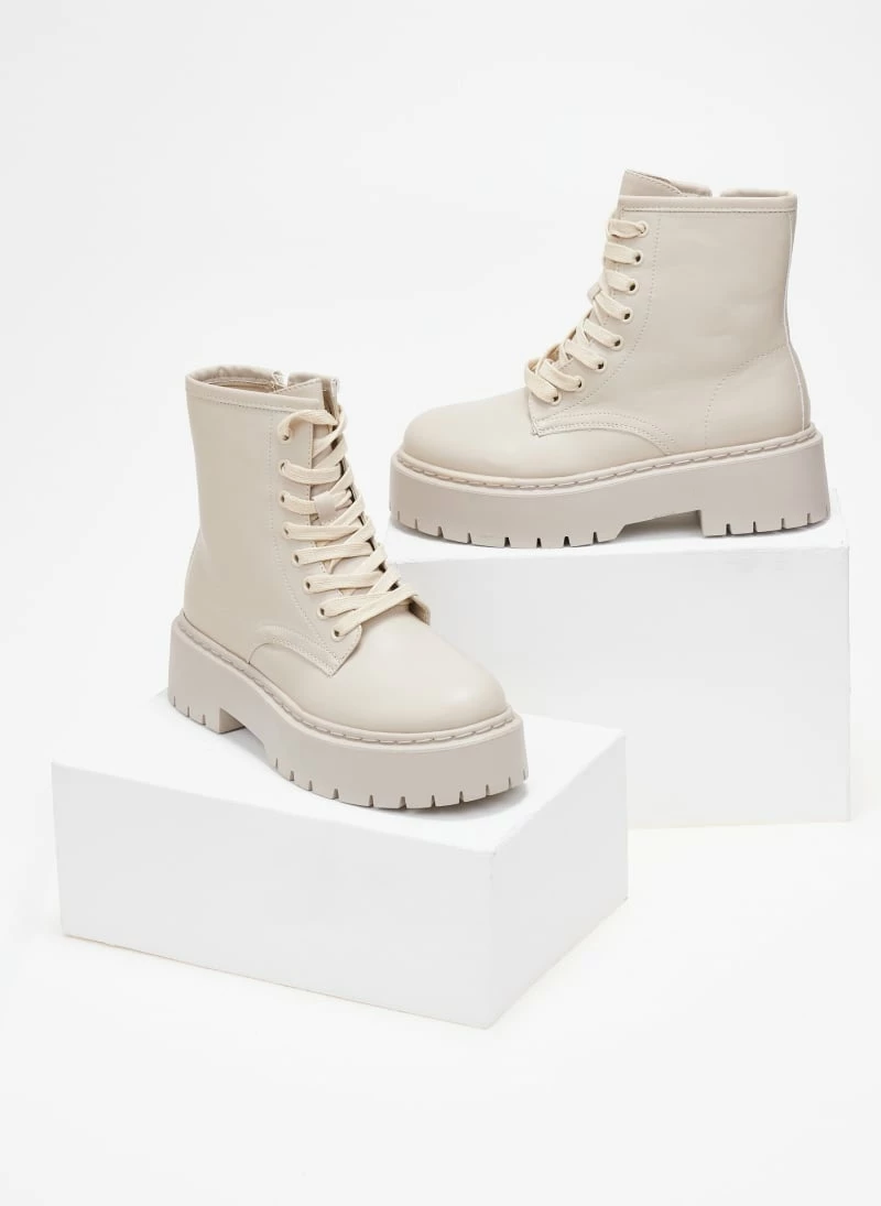 Αγορά ❤️ The Fashion Project Αρβυλάκια με ψηλή τρακτερωτή σόλα - Μπεζ 🎉 4 Αγορά ❤️ The Fashion Project Αρβυλάκια με ψηλή τρακτερωτή σόλα - Μπεζ 🎉 - Image 2