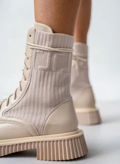 Καλύτερη πώληση 🔥 The Fashion Project Αρβυλάκια με σχέδιο κάλτσα - Μπεζ 🌟 -Μποτάκια Κατάστημα arvulakia me sxedio kaltsa 105857 m434