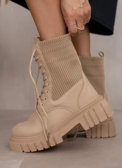 Flash Sale 👏 The Fashion Project Αρβυλάκια με σχέδιο κάλτσα - Πούρο 🥰 -Μποτάκια Κατάστημα arvulakia me sxedio kaltsa 106486 suks