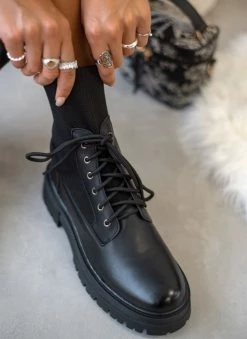 Προώθηση 🔔 The Fashion Project Αρβυλάκια με σχέδιο κάλτσα στη γάμπα - Μαύρο ✔️ 15 Προώθηση 🔔 The Fashion Project Αρβυλάκια με σχέδιο κάλτσα στη γάμπα - Μαύρο ✔️ -Μποτάκια Κατάστημα arvulakia me sxedio kaltsa sti gampa 105845 vwc8