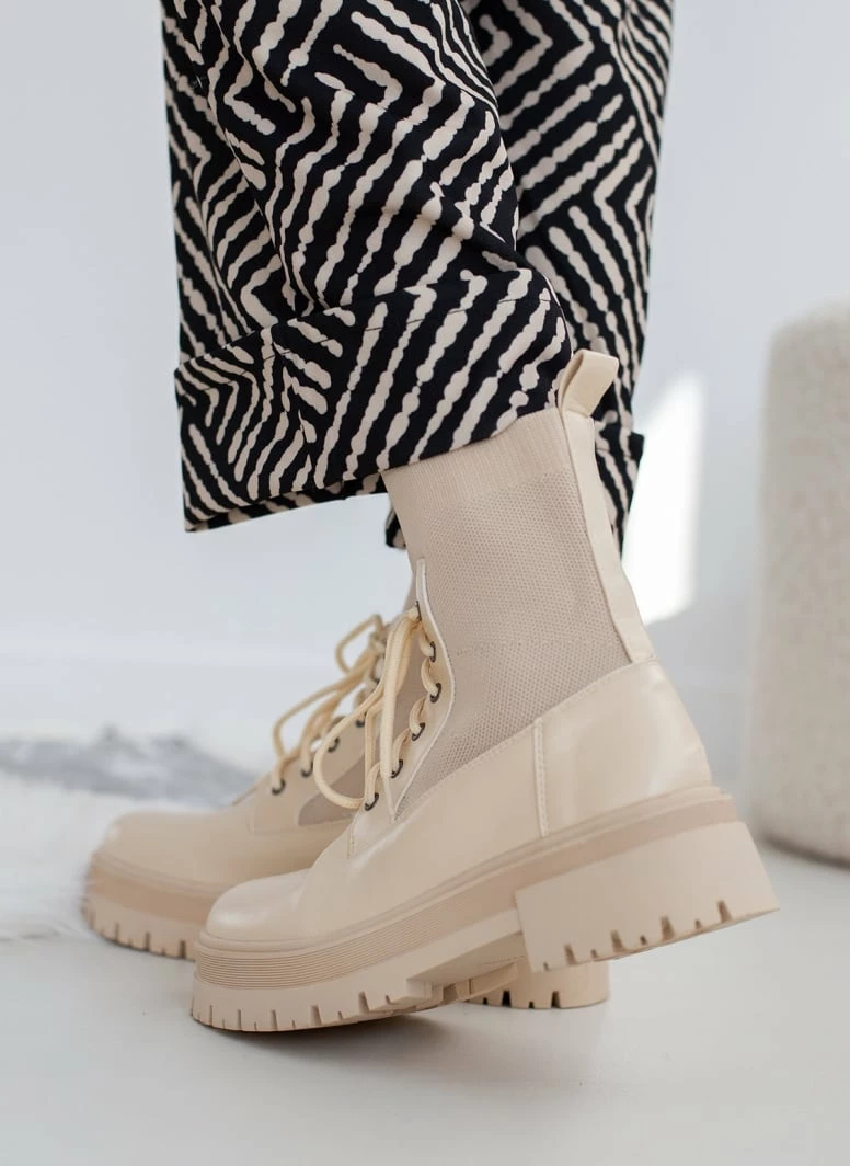 Εξοδος 😀 The Fashion Project Αρβυλάκια με σχέδιο κάλτσα στη γάμπα - Μπεζ ⭐ 6 Εξοδος 😀 The Fashion Project Αρβυλάκια με σχέδιο κάλτσα στη γάμπα - Μπεζ ⭐ - Image 4