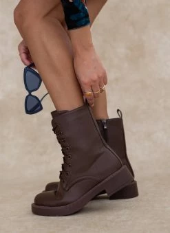 Προϋπολογισμός 💯 The Fashion Project Αρβυλάκια με σχέδιο στη σόλα - Καφέ ⭐ 15 Προϋπολογισμός 💯 The Fashion Project Αρβυλάκια με σχέδιο στη σόλα - Καφέ ⭐ -Μποτάκια Κατάστημα arvulakia me sxedio sti sola 105860 3zwm