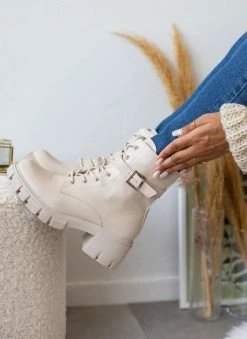 Ολοκαίνουργιο ⭐ The Fashion Project Αρβυλάκια με ζωνάκι - Μπεζ 🥰