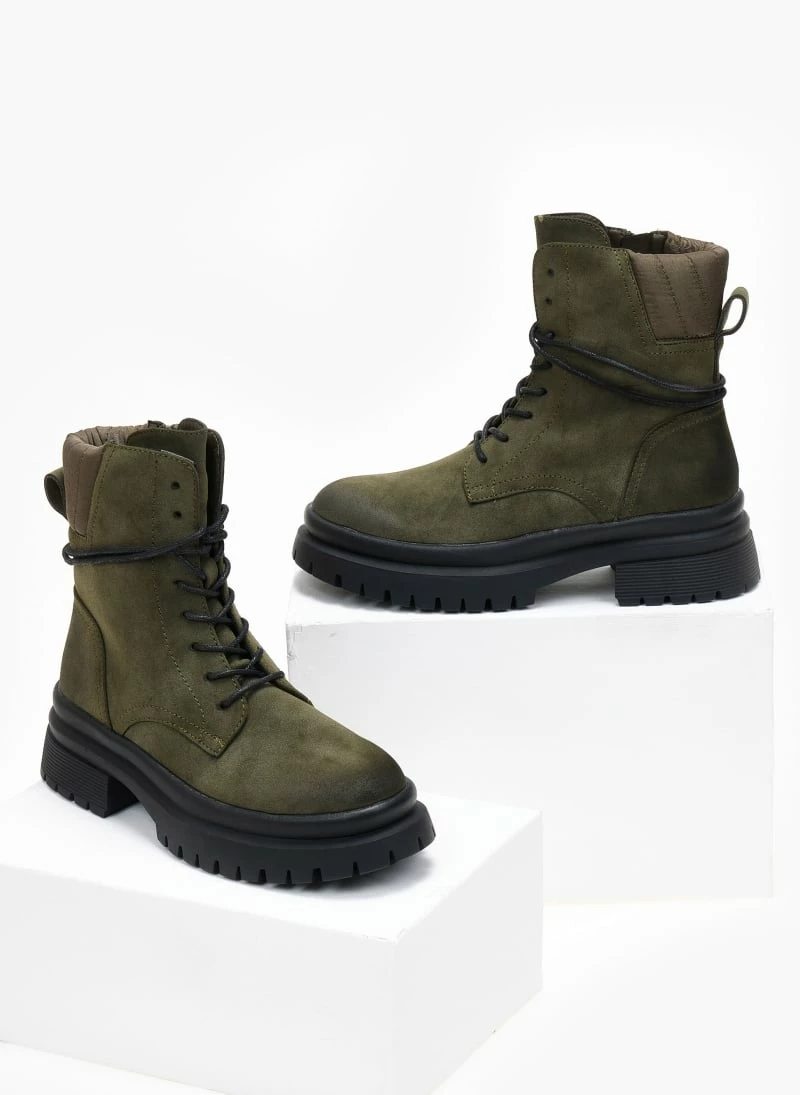 Εξοδος 🛒 The Fashion Project Αρβυλάκια Suede με καπιτονέ σχέδιο - Λαδί 🔔 7 Εξοδος 🛒 The Fashion Project Αρβυλάκια Suede με καπιτονέ σχέδιο - Λαδί 🔔 - Image 5