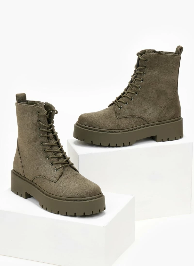 Ολοκαίνουργιο 🔔 The Fashion Project Αρβυλάκια Suede με ραφή στη σόλα - Χακί 😉 7 Ολοκαίνουργιο 🔔 The Fashion Project Αρβυλάκια Suede με ραφή στη σόλα - Χακί 😉 - Image 5