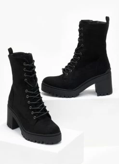 Συμφωνίες 🧨 The Fashion Project Αρβυλάκια Suede με τρακτερωτή σόλα - Μαύρο 😉 9 Συμφωνίες 🧨 The Fashion Project Αρβυλάκια Suede με τρακτερωτή σόλα - Μαύρο 😉 -Μποτάκια Κατάστημα arvulakia suede me trakterwti sola 108471 22mr