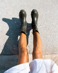 Συμφωνίες 🛒 The Fashion Project Μποτάκια Biker με Chunky σόλα - Χακί 😀 -Μποτάκια Κατάστημα casual mpotakia me chunky sola 94276 021k