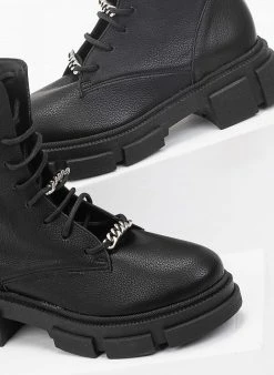 Εκπτωση ⭐ Αρβυλάκια με αλυσίδα στα κορδόνια Estil - Μαύρο ✔️ -Μποτάκια Κατάστημα estil arvulakia me alusida sta kordonia 96877 d509