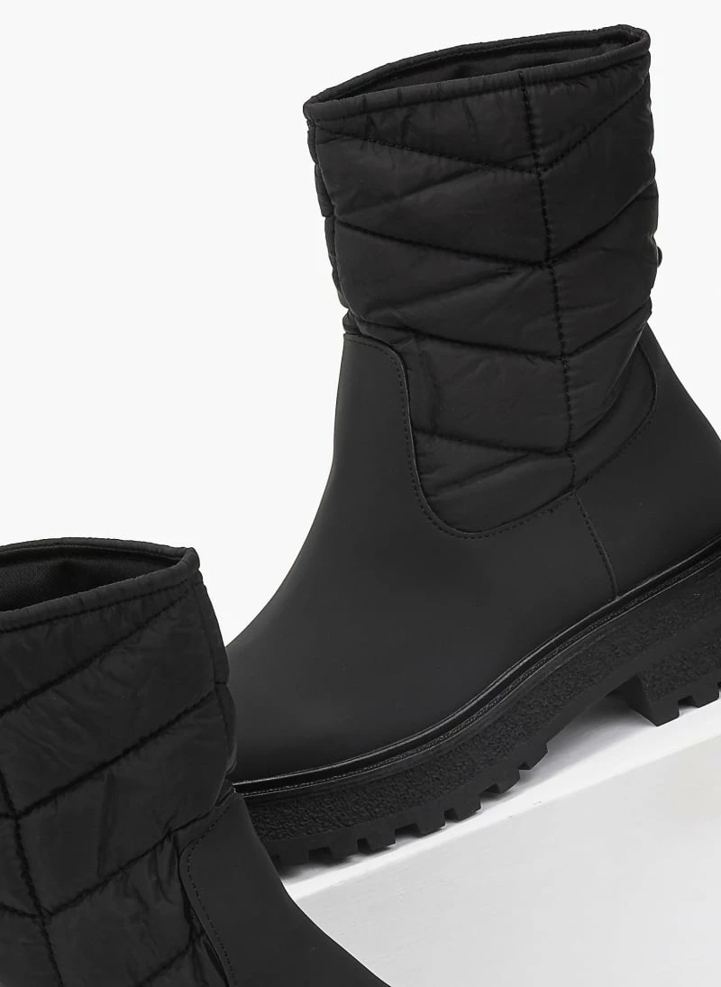 Προώθηση 🔥 The Fashion Project Ματ μποτάκια με καπιτονέ σχέδιο - Μαύρο 👏 6 Προώθηση 🔥 The Fashion Project Ματ μποτάκια με καπιτονέ σχέδιο - Μαύρο 👏 - Image 4