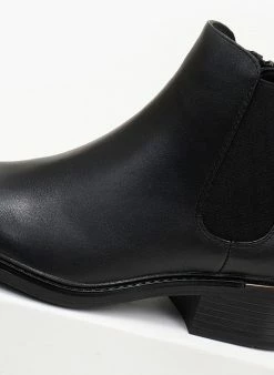 Εκπτωση 🔥 The Fashion Project Μποτάκια αστραγάλου με μεταλλική λεπτομέρεια - Μαύρο 🌟 8 Εκπτωση 🔥 The Fashion Project Μποτάκια αστραγάλου με μεταλλική λεπτομέρεια - Μαύρο 🌟 -Μποτάκια Κατάστημα mpotakia astragalou me asummetro teleiwma 105908 uipl