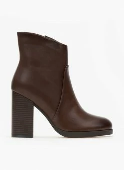 Νέος 🛒 The Fashion Project Μποτάκια αστραγάλου με ασύμμετρο τελείωμα - Καφέ ⭐