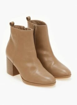 Ολοκαίνουργιο 😉 The Fashion Project Μποτάκια αστραγάλου με κάθετη ραφή - Πούρο 🛒 -Μποτάκια Κατάστημα mpotakia astragalou me katheti rafi 106113 57lv