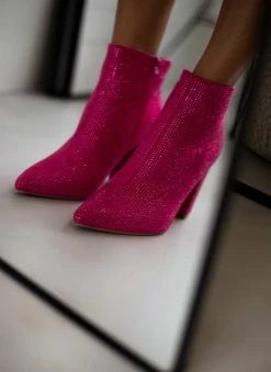 Αγορά 🥰 The Fashion Project Μποτάκια αστραγάλου με Strass - Φούξια 🤩 -Μποτάκια Κατάστημα mpotakia astragalou me strass 107067 1n5h