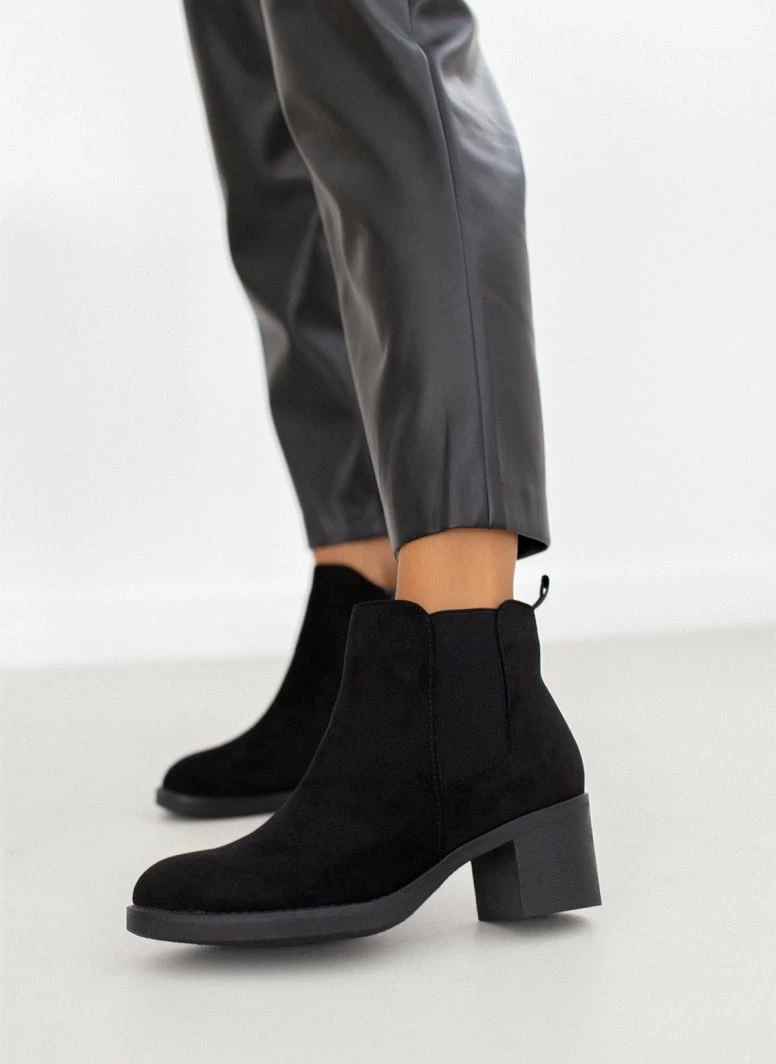 Τοπ 10 🤩 The Fashion Project Μποτάκια αστραγάλου Suede με λάστιχο - Μαύρο 🧨 3 Τοπ 10 🤩 The Fashion Project Μποτάκια αστραγάλου Suede με λάστιχο - Μαύρο 🧨