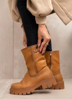 Προϋπολογισμός 😀 The Fashion Project Μποτάκια Biker με τρακτερωτή σόλα - Ταμπά 🌟 -Μποτάκια Κατάστημα mpotakia casual me trakterwti sola 106150 0h65