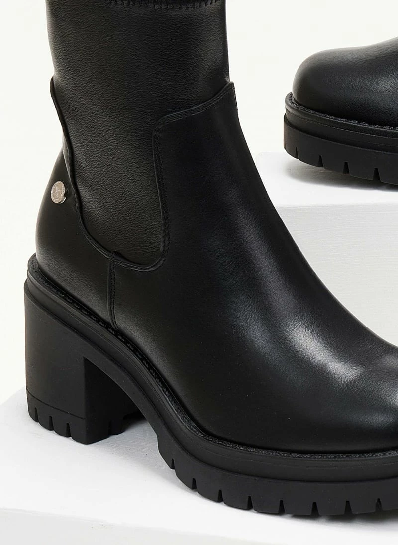 Αγορά ⭐ Xti Footwear Μποτάκια Casual με χοντρό τακούνι Xti 140190 - Μαύρο 😉 5 Αγορά ⭐ Xti Footwear Μποτάκια Casual με χοντρό τακούνι Xti 140190 - Μαύρο 😉 - Image 3