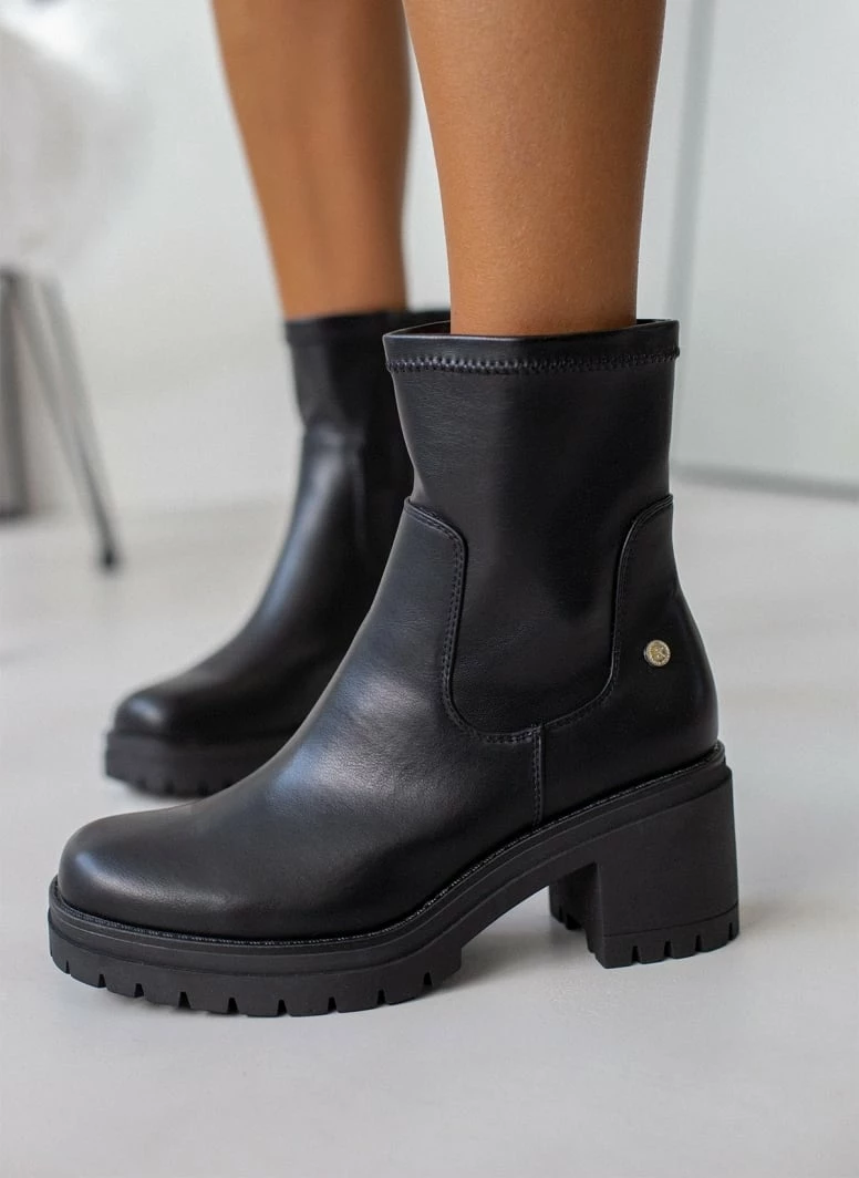 Αγορά ⭐ Xti Footwear Μποτάκια Casual με χοντρό τακούνι Xti 140190 - Μαύρο 😉 3 Αγορά ⭐ Xti Footwear Μποτάκια Casual με χοντρό τακούνι Xti 140190 - Μαύρο 😉