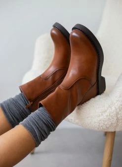 Flash Sale 😍 The Fashion Project Μποτάκια Casual σε στρογγυλή γραμμή - Ταμπά 😉 12 Flash Sale 😍 The Fashion Project Μποτάκια Casual σε στρογγυλή γραμμή - Ταμπά 😉 -Μποτάκια Κατάστημα mpotakia casual se strogguli grammi 105507 iup7