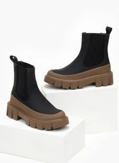 Αγορά 😍 The Fashion Project Μποτάκια Chelsea με διχρωμία - Μαύρο 😍 -Μποτάκια Κατάστημα mpotakia chelsea me dixrwmia 106910 9sxd