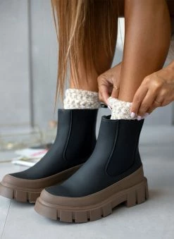 Αγορά 😍 The Fashion Project Μποτάκια Chelsea με διχρωμία - Μαύρο 😍 -Μποτάκια Κατάστημα mpotakia chelsea me dixrwmia 106910 wkxa