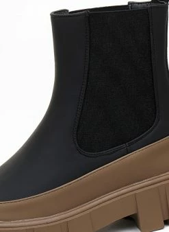 Αγορά 😍 The Fashion Project Μποτάκια Chelsea με διχρωμία - Μαύρο 😍 -Μποτάκια Κατάστημα mpotakia chelsea me dixrwmia 106910 ybi9