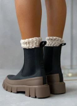 Αγορά 😍 The Fashion Project Μποτάκια Chelsea με διχρωμία - Μαύρο 😍 -Μποτάκια Κατάστημα mpotakia chelsea me dixrwmia 106910 z98i