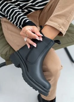 Best Pirce 🔥 The Fashion Project Μποτάκια Chelsea με τρακτερωτή σόλα - Μαύρο 🤩 -Μποτάκια Κατάστημα mpotakia chelsea me trakterwti sola 108750 8mfu