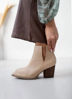 Εξοδος 💯 The Fashion Project Μποτάκια Cowboy με άνοιγμα - Μπεζ 😀