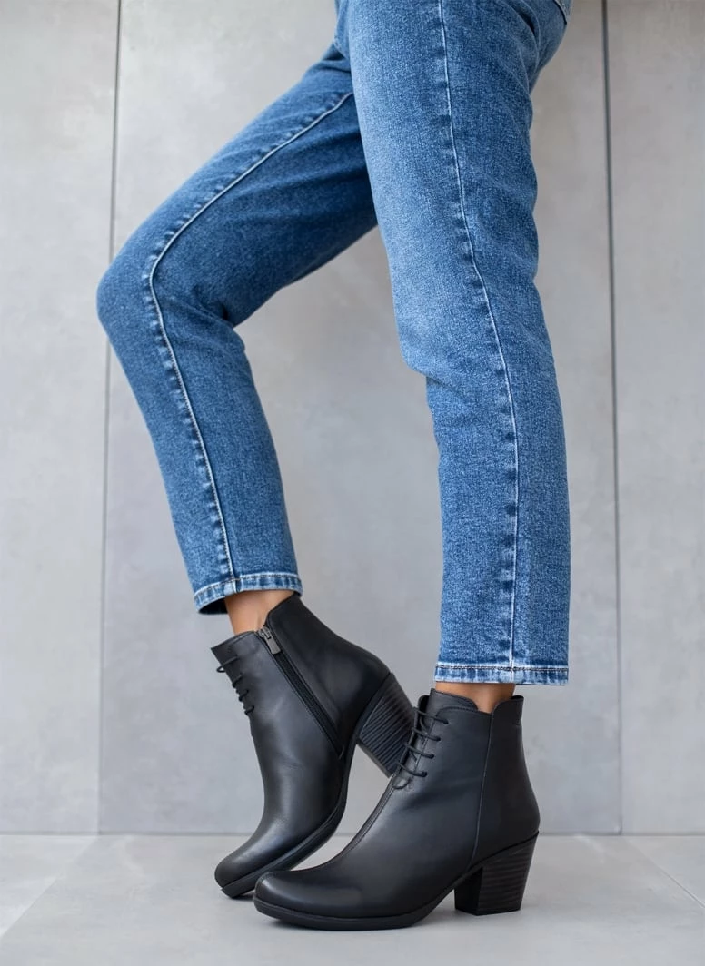 Το φθηνότερο ⭐ The Fashion Project Μποτάκια δερμάτινα αστραγάλου με κορδόνια - Μαύρο 🛒 3 Το φθηνότερο ⭐ The Fashion Project Μποτάκια δερμάτινα αστραγάλου με κορδόνια - Μαύρο 🛒