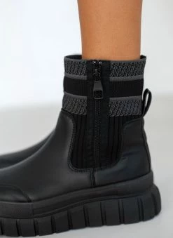 Κουπόνι 🤩 The Fashion Project Μποτάκια κάλτσα με διχρωμία - Μαύρο ⭐ 15 Κουπόνι 🤩 The Fashion Project Μποτάκια κάλτσα με διχρωμία - Μαύρο ⭐ -Μποτάκια Κατάστημα mpotakia kaltsa me dixrwmia 106281 d95x