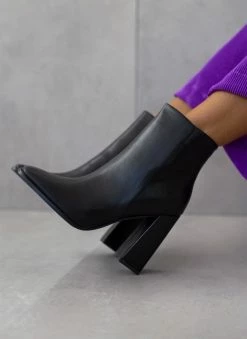 Το φθηνότερο ⌛ The Fashion Project Μποτάκια καρέ με εξωτερική ραφή - Μαύρο ⭐ 15 Το φθηνότερο ⌛ The Fashion Project Μποτάκια καρέ με εξωτερική ραφή - Μαύρο ⭐ -Μποτάκια Κατάστημα mpotakia kare me ekswteriki rafi 106123 24vo