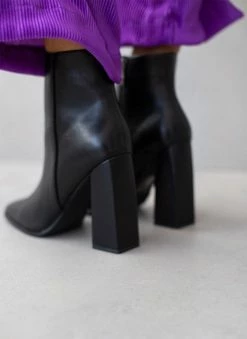 Το φθηνότερο ⌛ The Fashion Project Μποτάκια καρέ με εξωτερική ραφή - Μαύρο ⭐ 12 Το φθηνότερο ⌛ The Fashion Project Μποτάκια καρέ με εξωτερική ραφή - Μαύρο ⭐ -Μποτάκια Κατάστημα mpotakia kare me ekswteriki rafi 106123 wrra