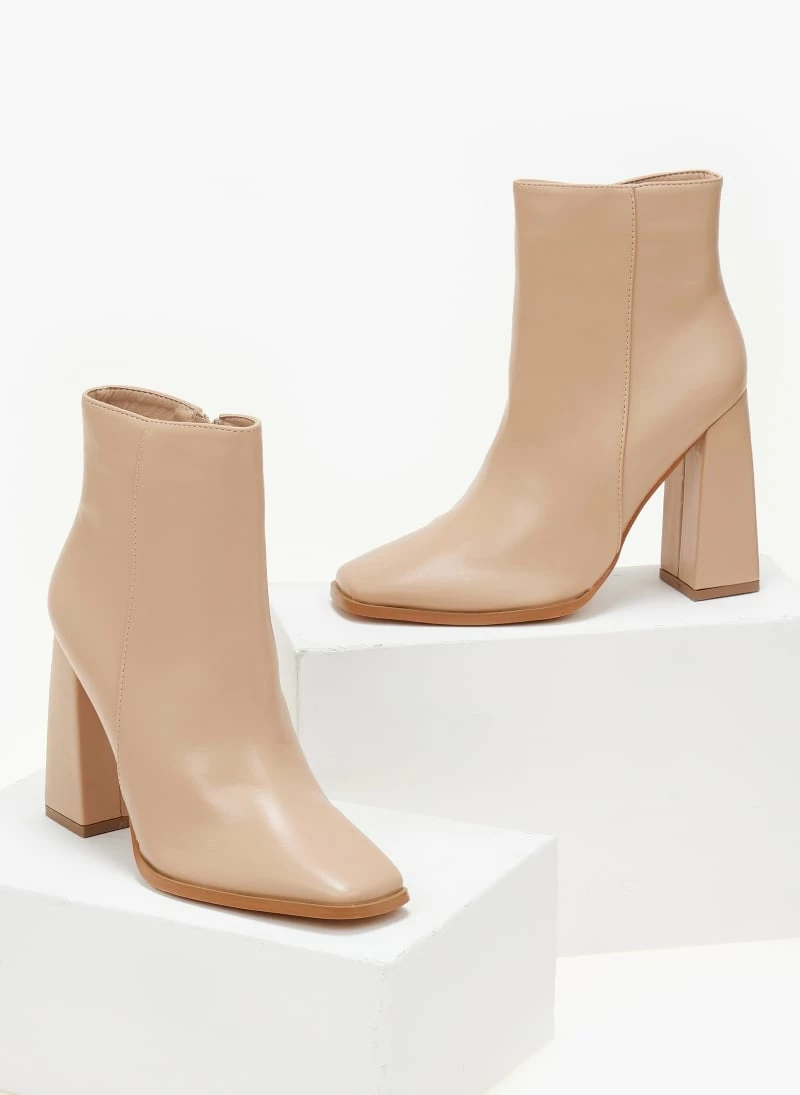 Flash Sale 👍 The Fashion Project Μποτάκια καρέ με εξωτερική ραφή - Nude ✨ 5 Flash Sale 👍 The Fashion Project Μποτάκια καρέ με εξωτερική ραφή - Nude ✨ - Image 3