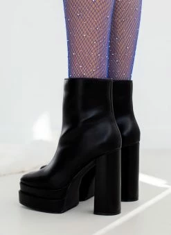 Καλύτερες κριτικές για 🔔 The Fashion Project Μποτάκια καρέ με ψηλή φιάπα - Μαύρο 🌟 -Μποτάκια Κατάστημα mpotakia kare me psili fiapa 108841 cxfz