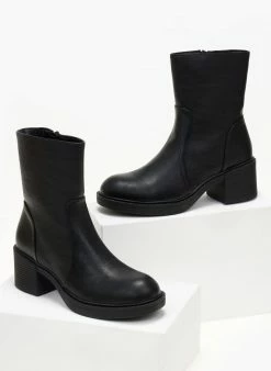 Προϋπολογισμός ❤️ The Fashion Project Μποτάκια με εξωτερικές ραφές - Μαύρο 🔔 9 Προϋπολογισμός ❤️ The Fashion Project Μποτάκια με εξωτερικές ραφές - Μαύρο 🔔 -Μποτάκια Κατάστημα mpotakia me ekswterikes rafes 105967 jszm