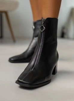 Νέος 🥰 The Fashion Project Μποτάκια με φερμουάρ στο κουτεπιέ - Μαύρο 👏