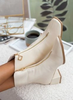 Νέος 😍 The Fashion Project Μποτάκια με φερμουάρ στο κουτεπιέ - Ζαχαρί ✔️