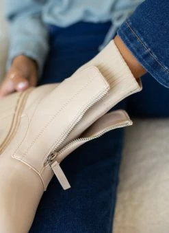 Αγορά 🎉 The Fashion Project Μποτάκια κάλτσα με φερμουάρ - Μπεζ 😉 -Μποτάκια Κατάστημα mpotakia me leptomereia kaltsa 105870 uhw7