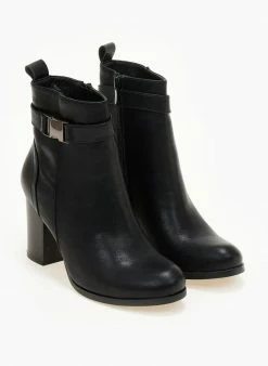 Πολύ καλή προσφορά 🌟 The Fashion Project Μποτάκια με μεταλλικό διακοσμητικό - Μαύρο 🧨 -Μποτάκια Κατάστημα mpotakia me metalliko diakosmitiko 106127 d450