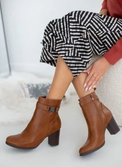 Προώθηση 🧨 The Fashion Project Μποτάκια με μεταλλικό διακοσμητικό - Ταμπά 🎁 -Μποτάκια Κατάστημα mpotakia me metalliko diakosmitiko 106129 fot9