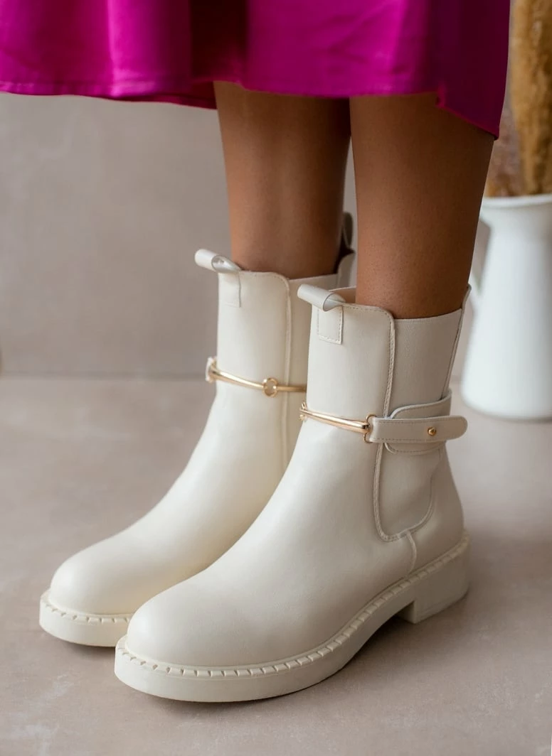 Προώθηση 😍 The Fashion Project Μποτάκια Chelsea με μεταλλικό στοιχείο - Μπεζ 🥰 3 Προώθηση 😍 The Fashion Project Μποτάκια Chelsea με μεταλλικό στοιχείο - Μπεζ 🥰