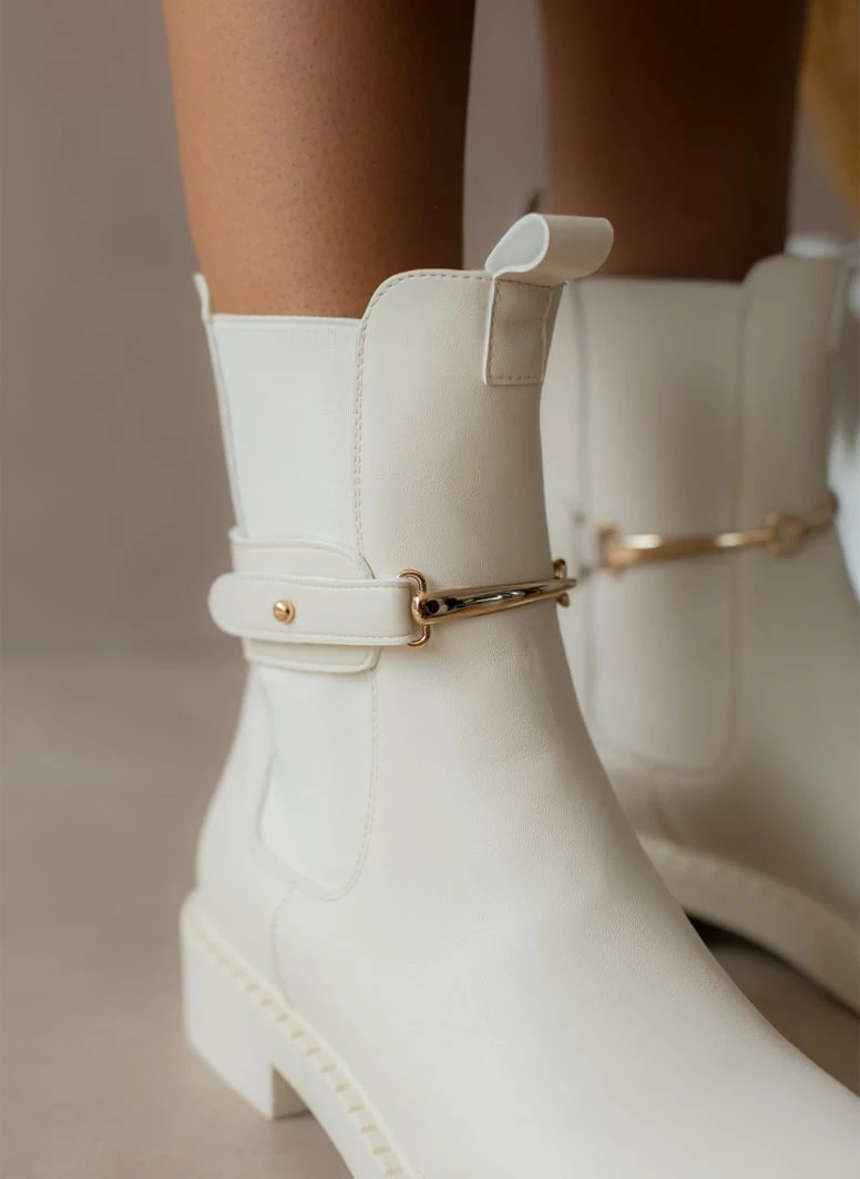 Προώθηση 😍 The Fashion Project Μποτάκια Chelsea με μεταλλικό στοιχείο - Μπεζ 🥰 10 Προώθηση 😍 The Fashion Project Μποτάκια Chelsea με μεταλλικό στοιχείο - Μπεζ 🥰 - Image 8