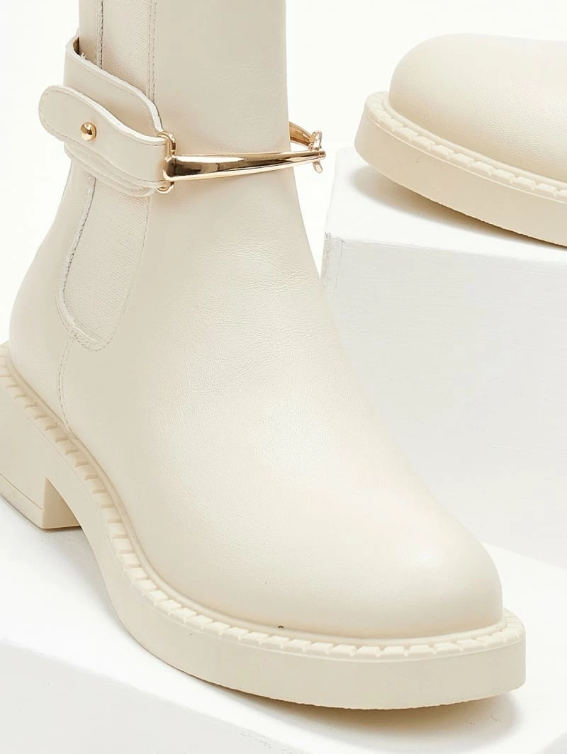 Προώθηση 😍 The Fashion Project Μποτάκια Chelsea με μεταλλικό στοιχείο - Μπεζ 🥰 5 Προώθηση 😍 The Fashion Project Μποτάκια Chelsea με μεταλλικό στοιχείο - Μπεζ 🥰 - Image 3