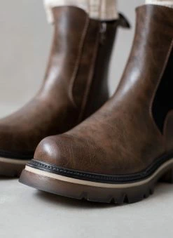 Καλύτερη πώληση 🌟 The Fashion Project Μποτάκια Chelsea με διχρωμία - Καφέ 💯 -Μποτάκια Κατάστημα mpotakia me trakterwti sola me dixrwmia 106894 rrfy