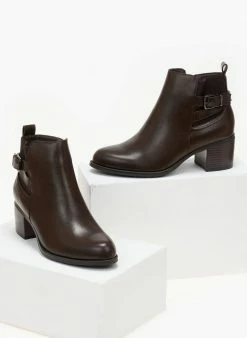 Φτηνός ✨ The Fashion Project Μποτάκια αστραγάλου με ζωνάκι χιαστί - Καφέ 😍 8 Φτηνός ✨ The Fashion Project Μποτάκια αστραγάλου με ζωνάκι χιαστί - Καφέ 😍 -Μποτάκια Κατάστημα mpotakia me zwnaki xiasti 106155 ludw